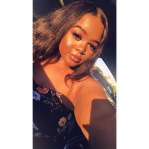 Meet your Posher, Ayanna